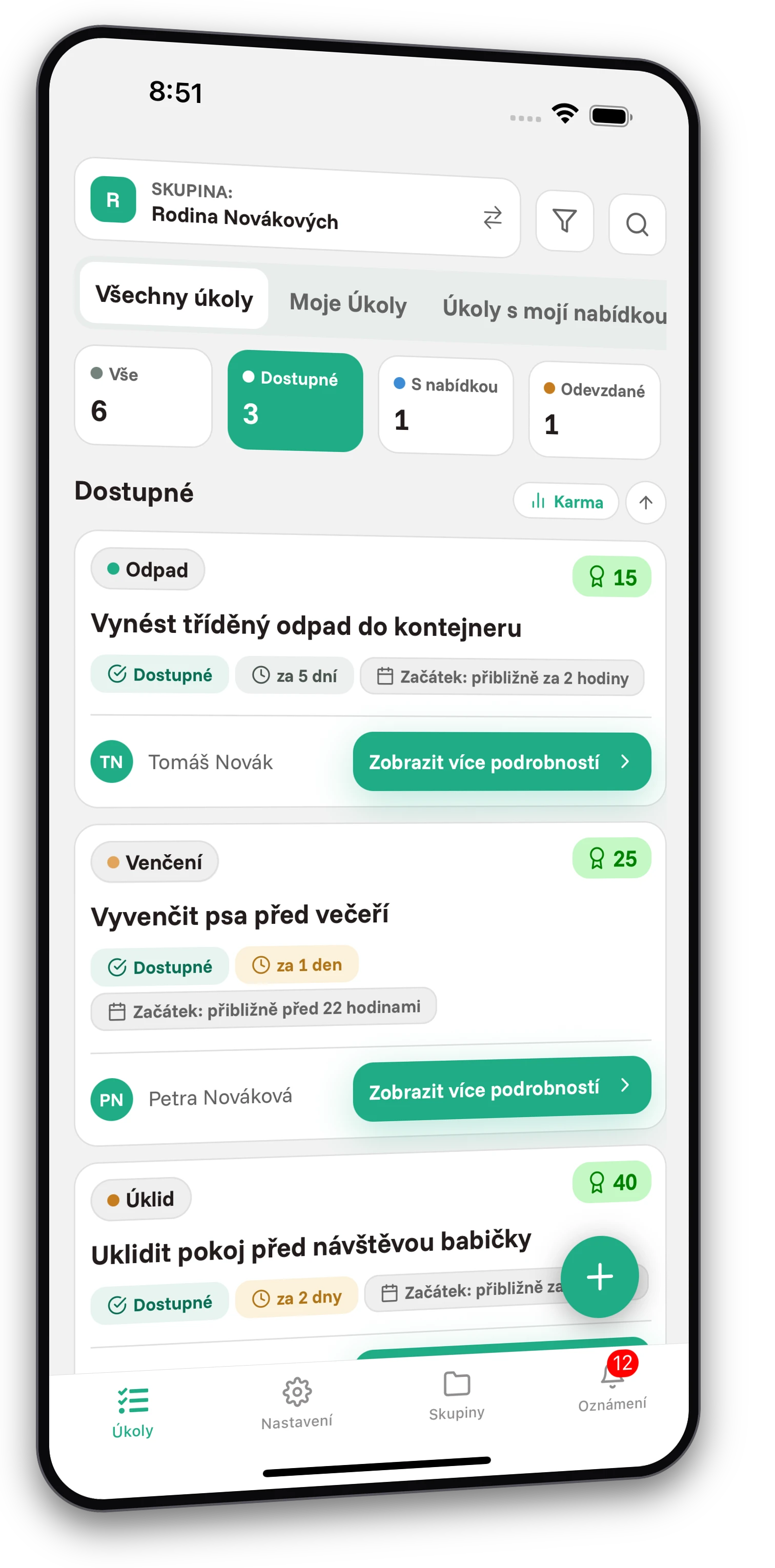 Sada screenshotů z aplikace Jobiro - Ukázka soukromých skupin pro rodiny. - Screenshot 1